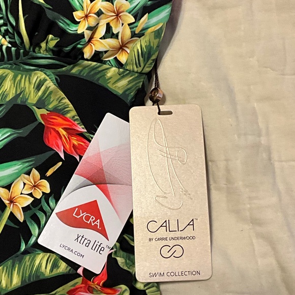Calia by Carrie Underwood Swim Top size Small - Picture 5 of 11